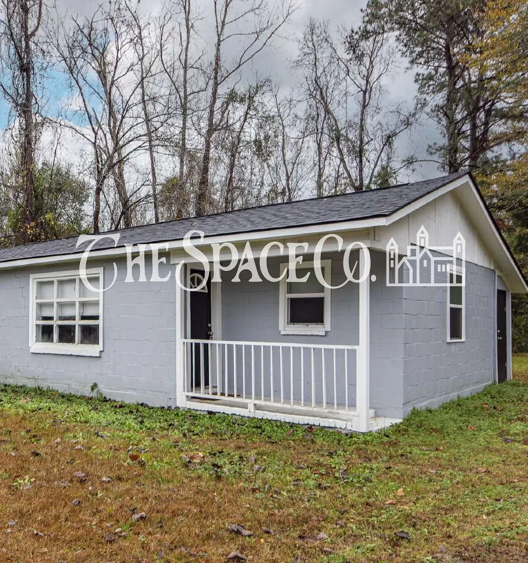 3 bed, 1.0 bath, 804 sqft, $1,700 — Photo 1
