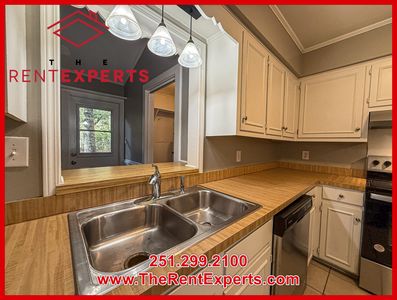 966 Dickenson Ave, Mobile, AL, 36609