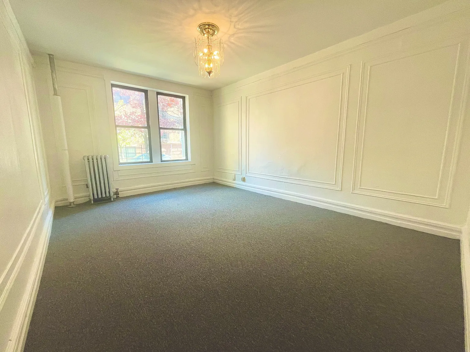 2511 Cruger Avenue — Photo 1