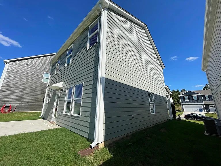 229 Chelsea Park Cir — Photo 10
