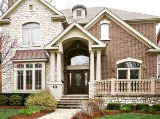 819 S Vine Ave, Park Ridge, IL 60068