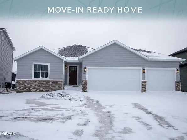 463 Plymouth Ln, Grand Forks, ND 58201