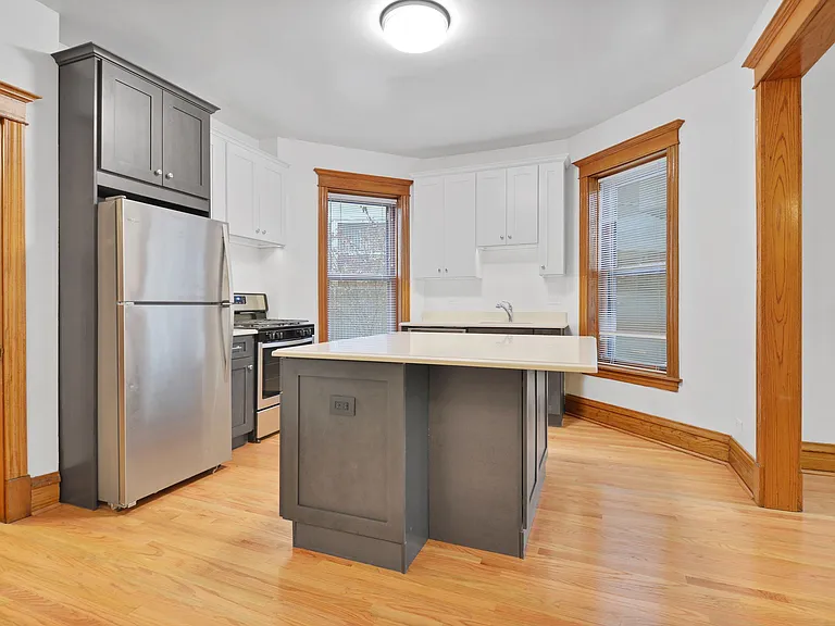 1826 W Patterson Ave #1 — Photo 5