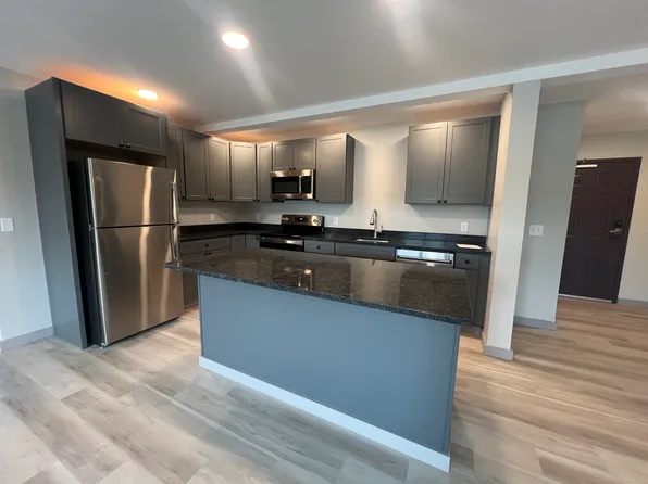 1650 Mountain Rd, Stowe, VT