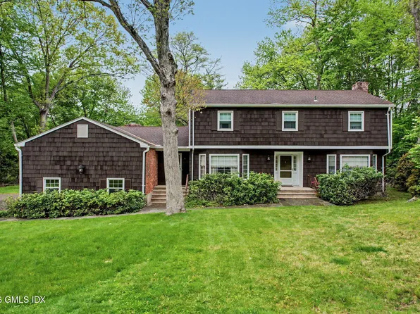 45 Carriage Dr S, Stamford, CT 06902