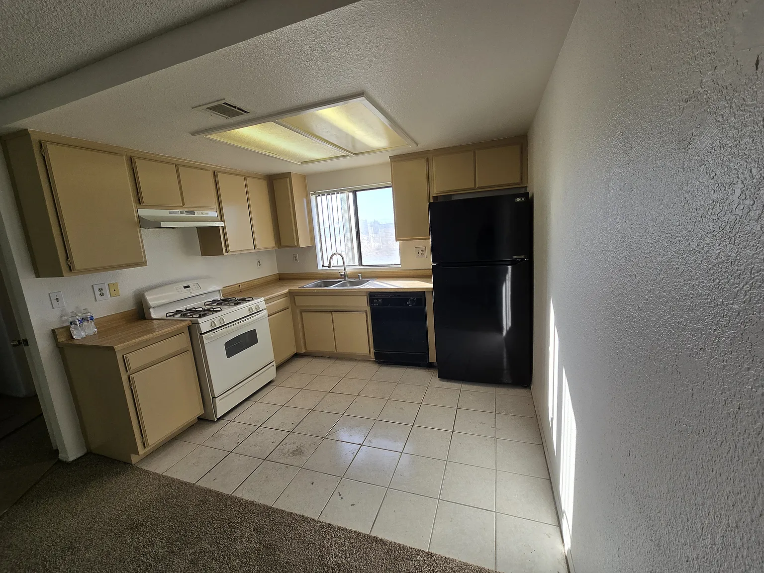 2 bed, 795 sqft, $1,450 — Photo 4