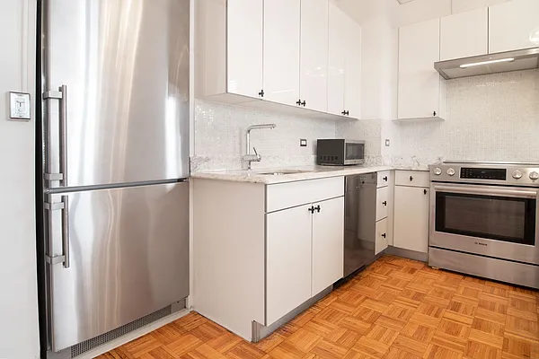 Rented by WAM Partners - William Moses Co. | media 29