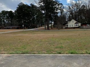 820 Central Rd, Thomson, GA 30824