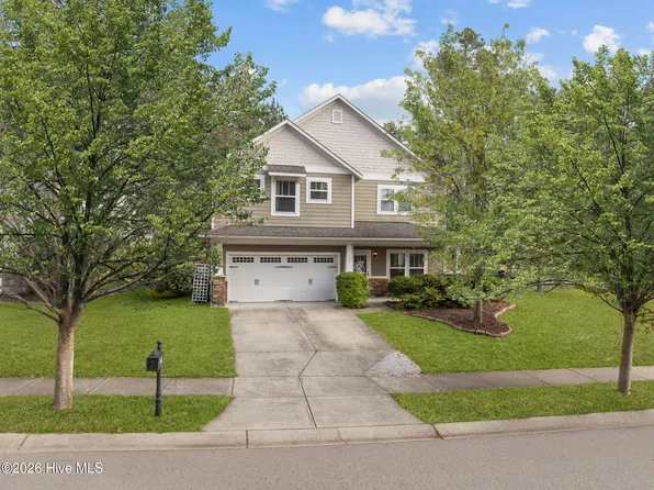 725 Legacy Lakes Way, Aberdeen, NC 28315