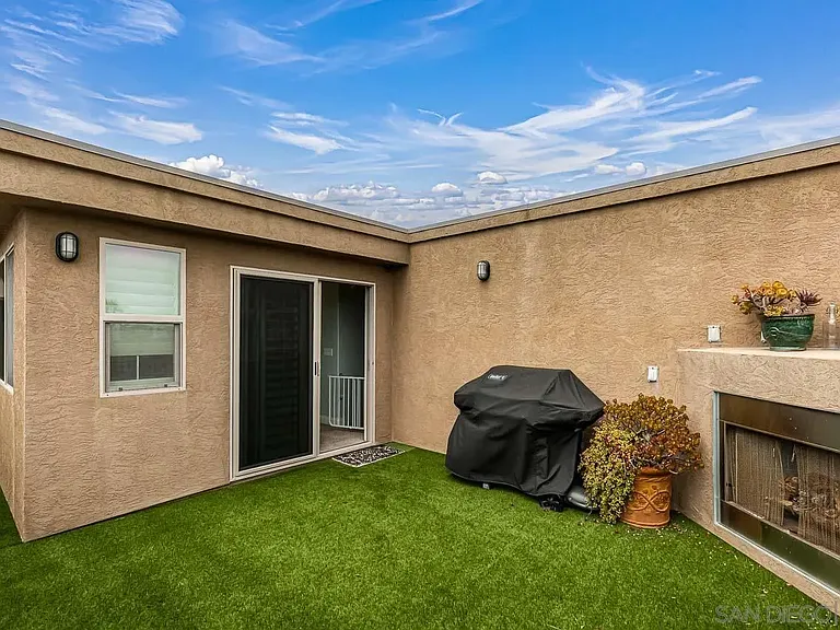 1368 Oliver Ave — Photo 9