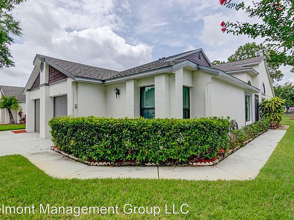 2nd image of 144 Lakepointe Cir