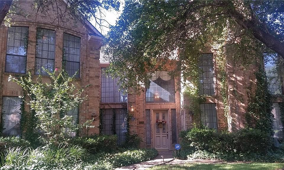 1st image of 4576 Southgate Dr