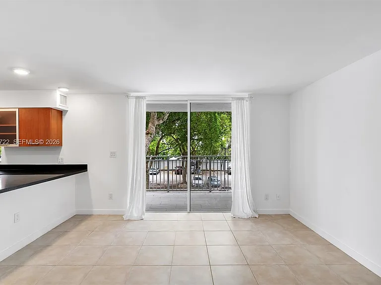 750 NE 64th St #B314 — Photo 4