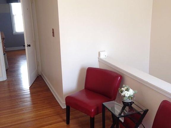 4th image of 5305 44th Ave S