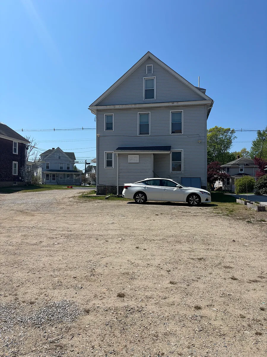 Building Photo - 150 Poquonnock Rd #1R