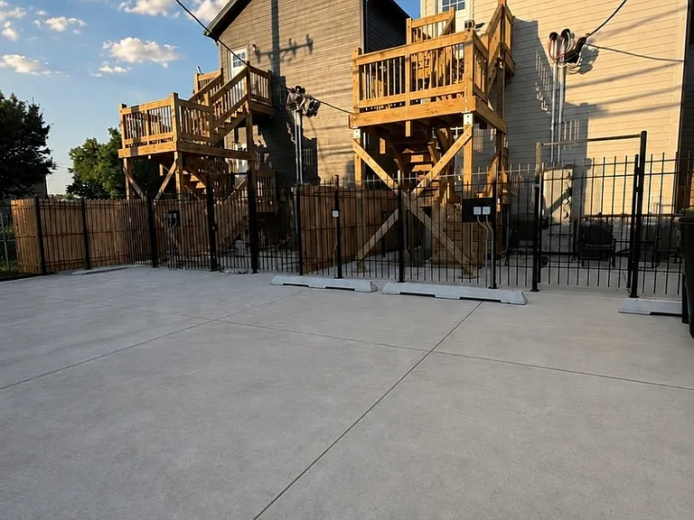 6404 S Vernon Ave — Photo 7