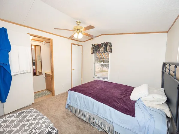 26 W Sunset Dr, Kerrville, TX 78028