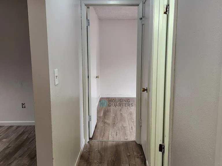 1810 N Addison St #7 — Photo 9