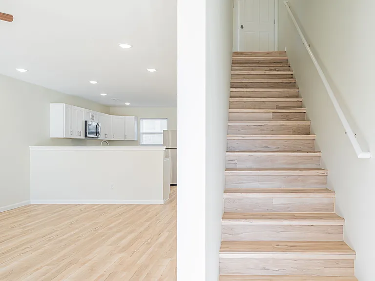 Icon Townhomes — Photo 7
