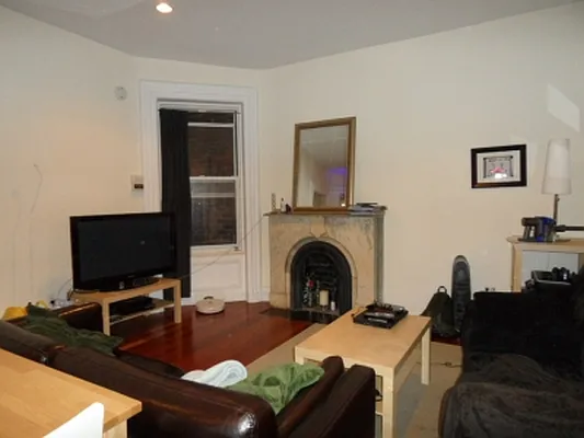 Rented by Citi Habitats | media 32