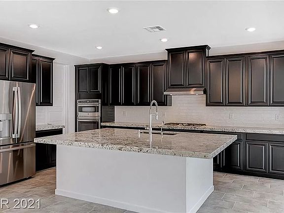 3rd image of 757 Tallgrass St