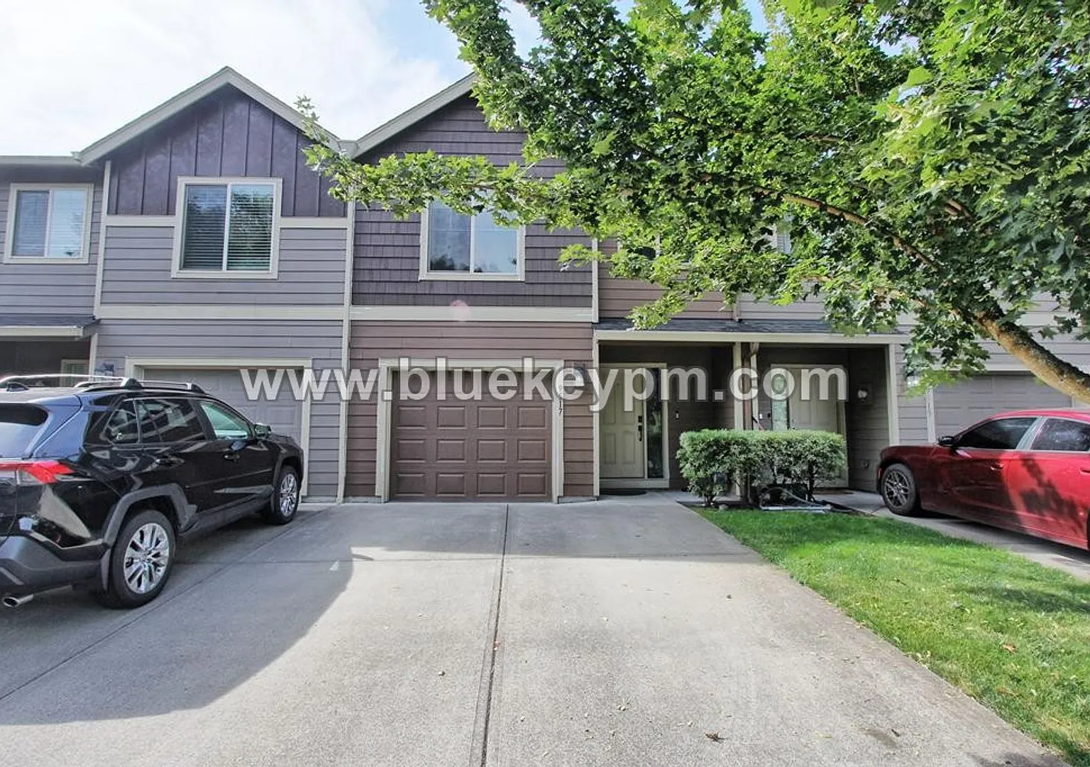 3 Bed, 2.5 Bath Townhome Located Near Covington Neighborhood Park in Orchards — Photo 2