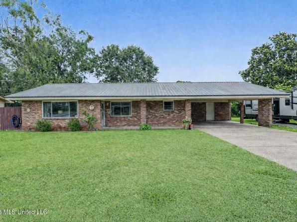 2215 Popps Ferry Rd, Biloxi, MS 39532