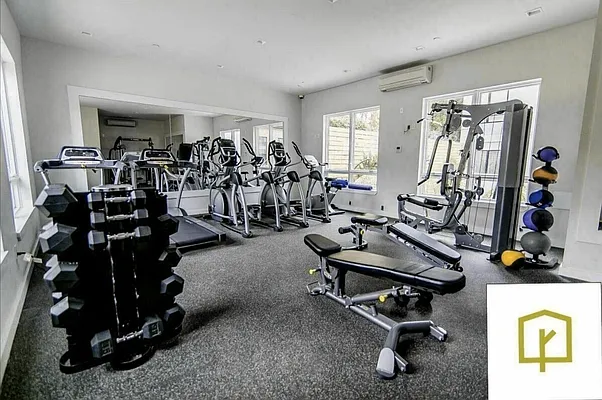 Rented by Rentopia | media 11