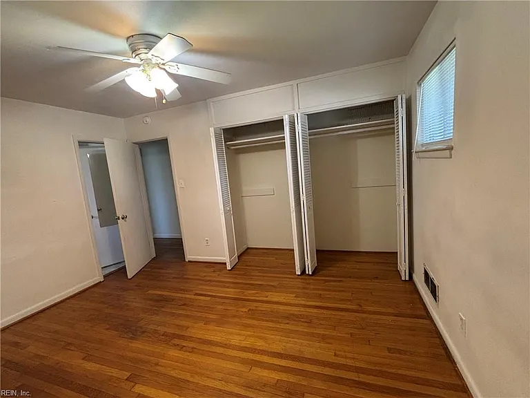 2901 E Malden Ave — Photo 19