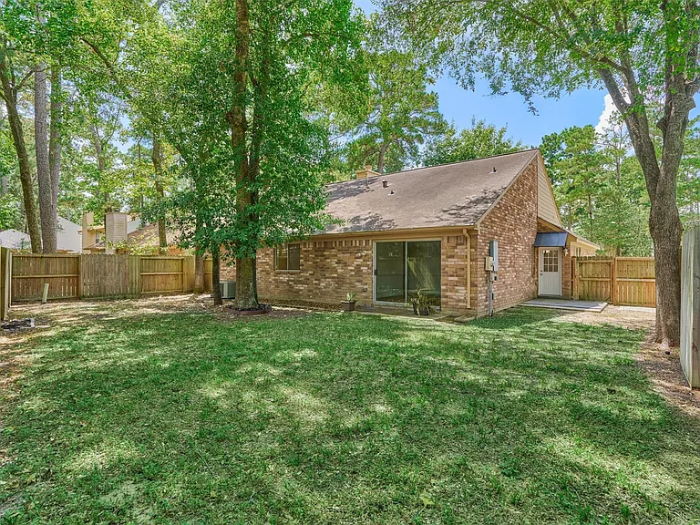 30 Cottage Grove Pl — Photo 36