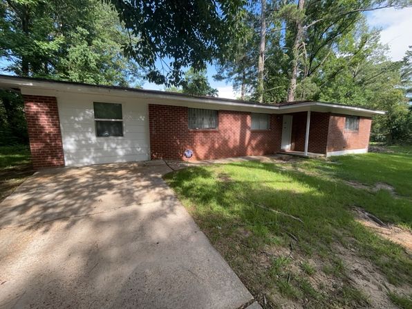 5558 Queen Mary Ln