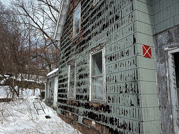 2nd image of 83 Maple Street