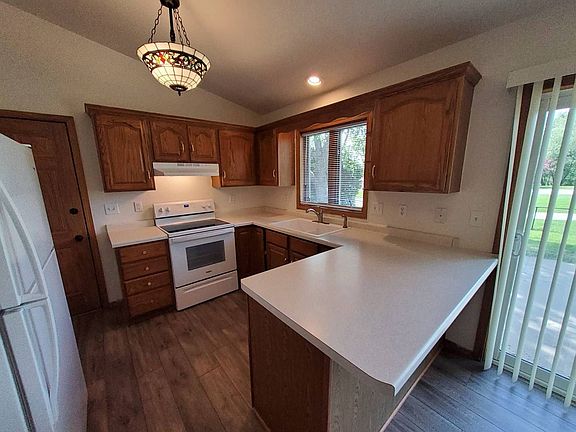4th image of 2801 Ruschfield Dr
