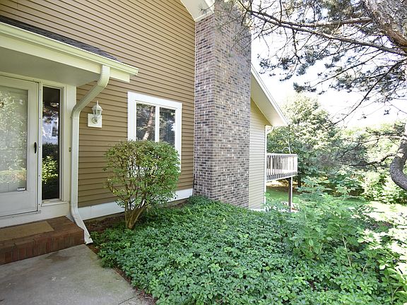 2nd image of 110 Harrogate Dr