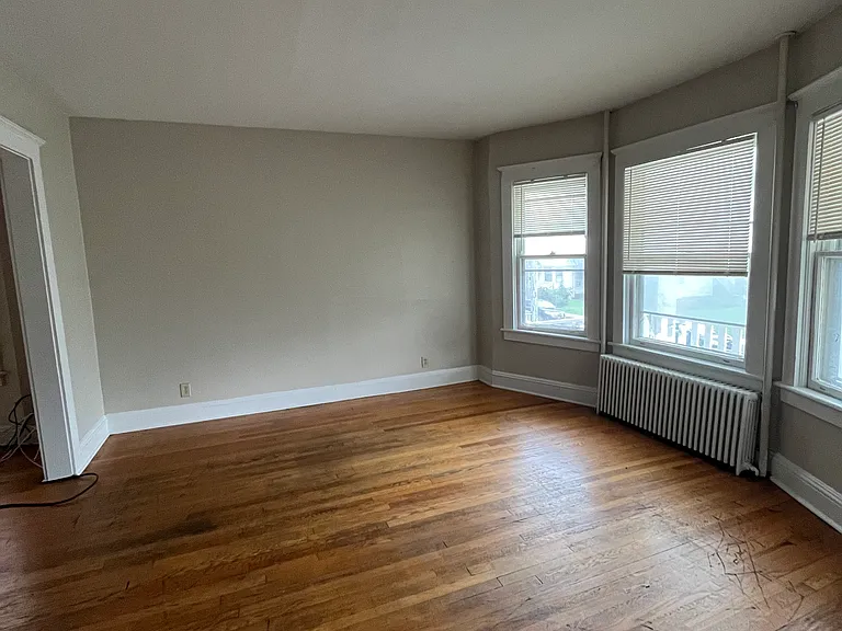355 Morris St #1 — Photo 3