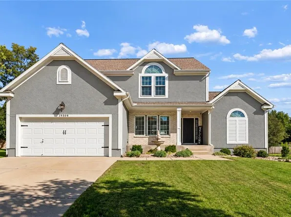 19508 W 96th Ter, Lenexa, KS 66220