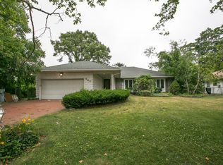 444 S Marginal Rd, Jericho, NY 11753