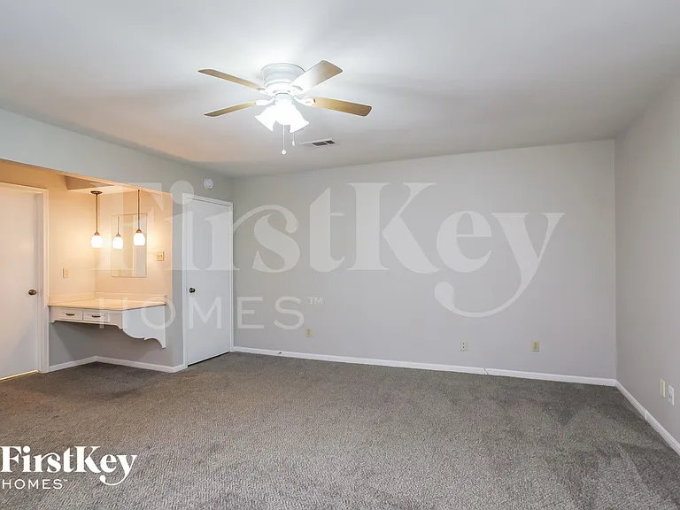 17322 Tall Cypress Dr — Photo 9