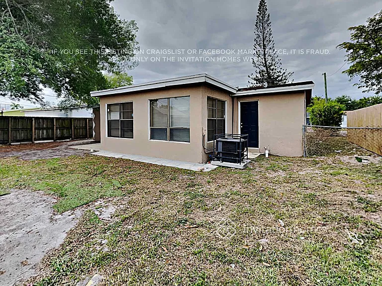 2401 Jamaica Dr — Photo 14