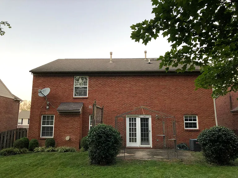 1116 Benjamin Ln — Photo 34