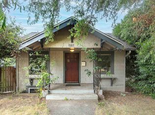 7217 12th Ave NE, Seattle, WA 98115