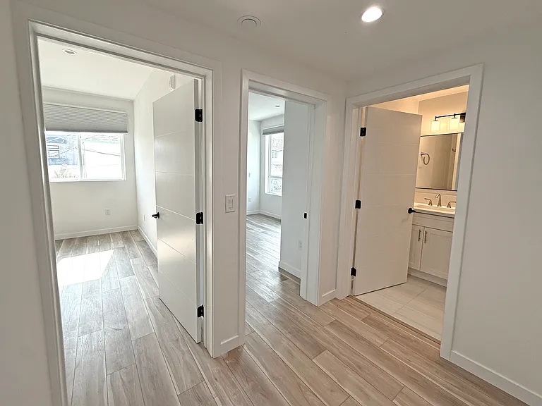 10934 Peach Grove St #201 — Photo 82