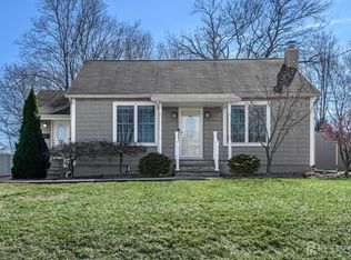 66 Half Acre Rd, Jamesburg, NJ 08831