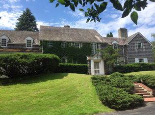 14800 Minnehaha Pl, Wayzata, MN 55391