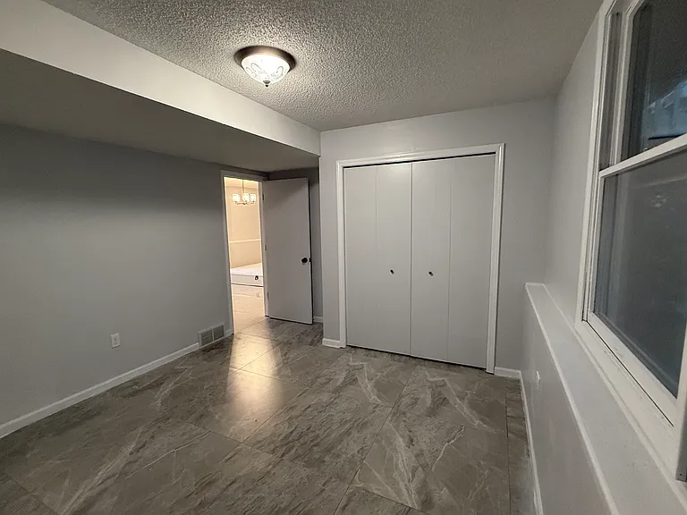 112 Timberwood Ct — Photo 17