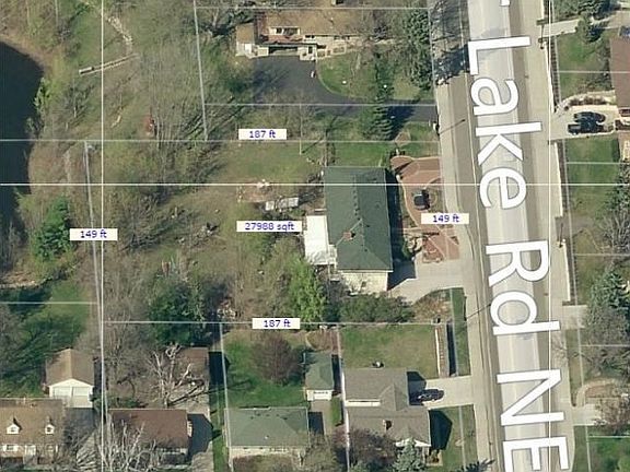 Great oversized, private lot.