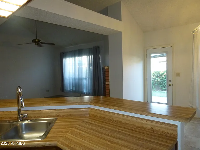 3853 W Ivanhoe St — Photo 8