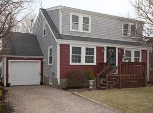 52 G St, Hull, MA 02045