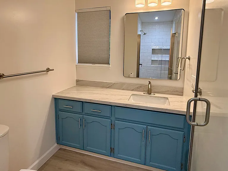 390 Howard Dr — Photo 16