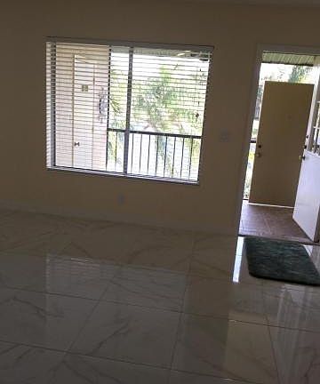 4th image of 532 Shady Pine Way APT B2